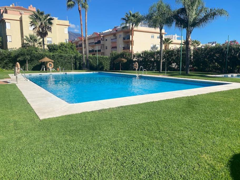 Central Estepona 3 Bed Apt With Pool And Parking Kültér fotó