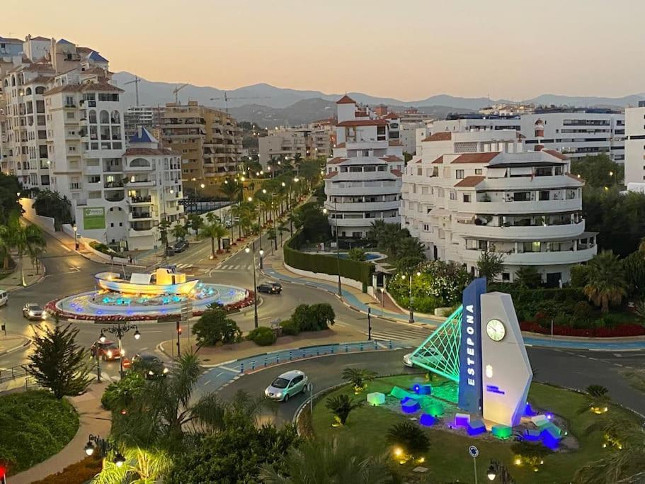 Central Estepona 3 Bed Apt With Pool And Parking Kültér fotó