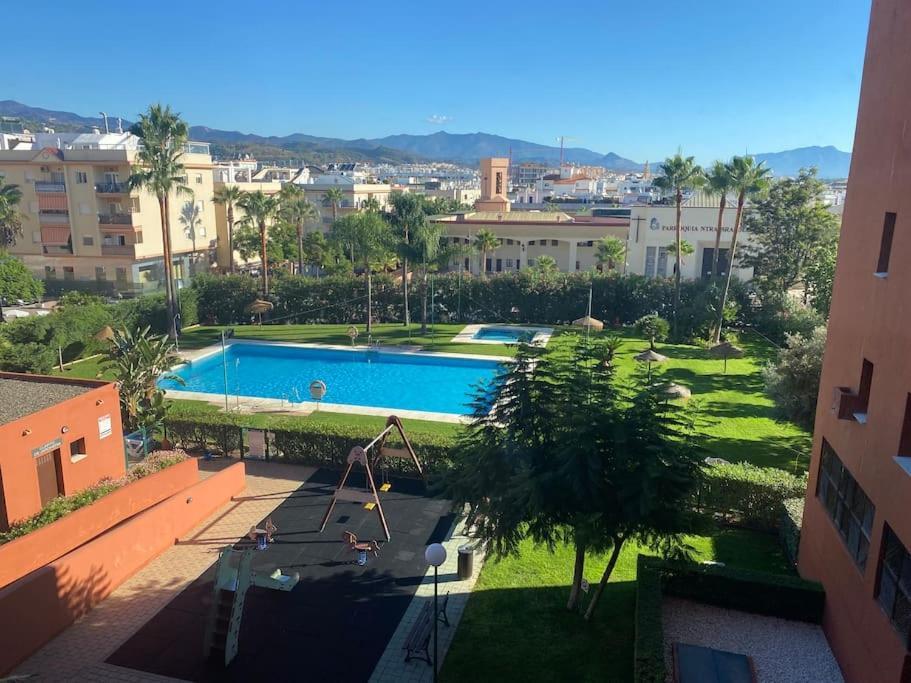 Central Estepona 3 Bed Apt With Pool And Parking Kültér fotó