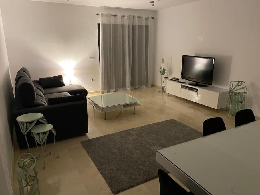 Central Estepona 3 Bed Apt With Pool And Parking Kültér fotó